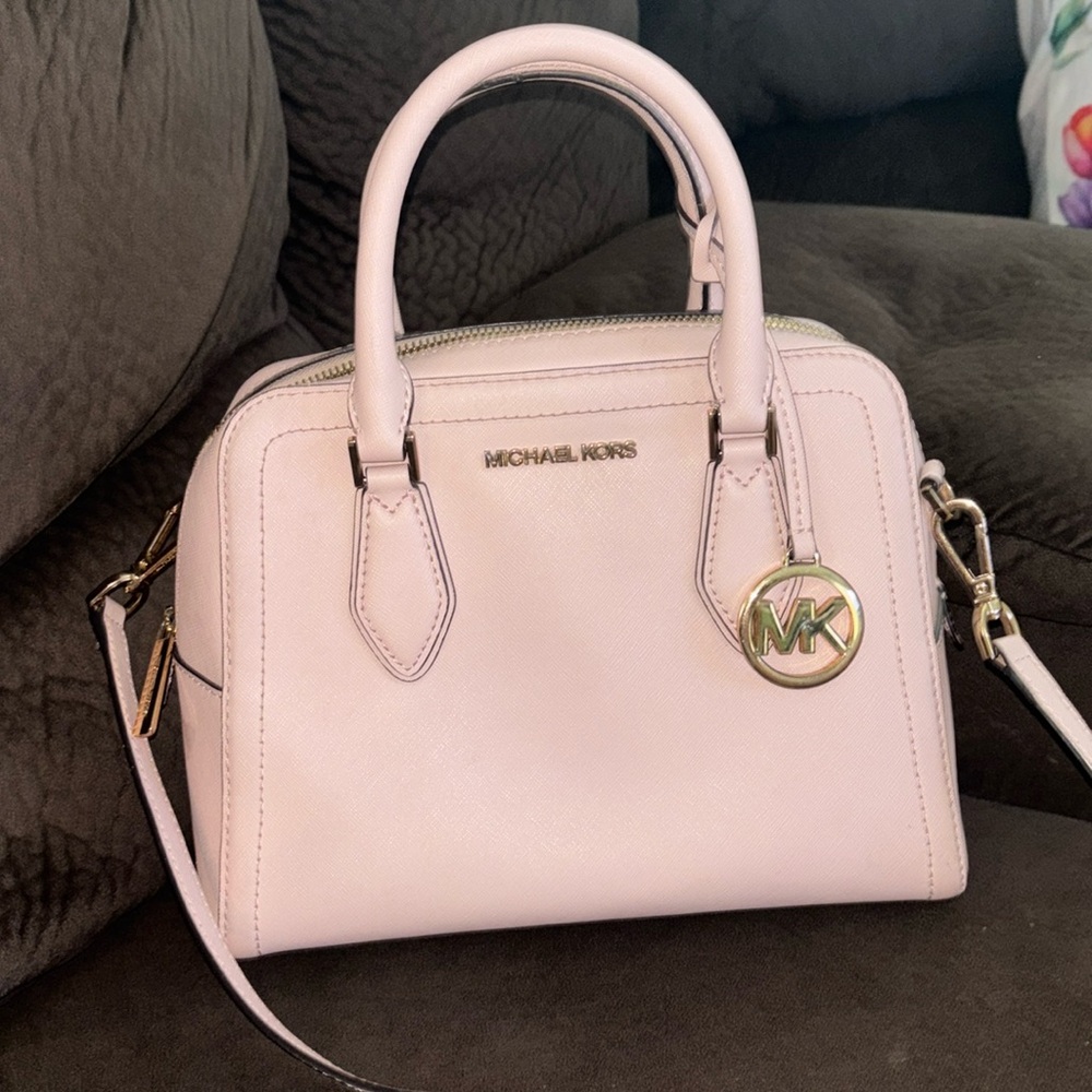 Michael Kors Handbag w Crossbody strap